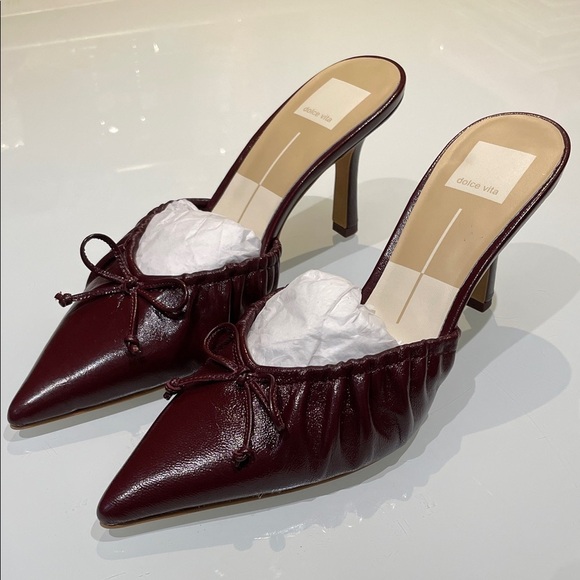 *NEW* Dolce Vita Kairi Cranberry Crinkle Patent Sandal Heels - Picture 4 of 13